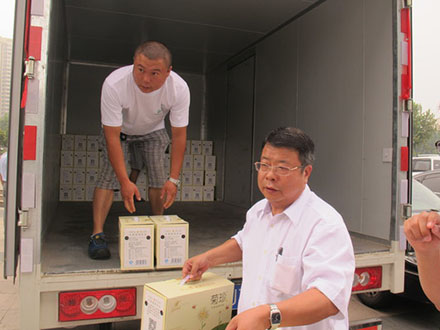 水果罐頭難打開是因為沒掌握方法